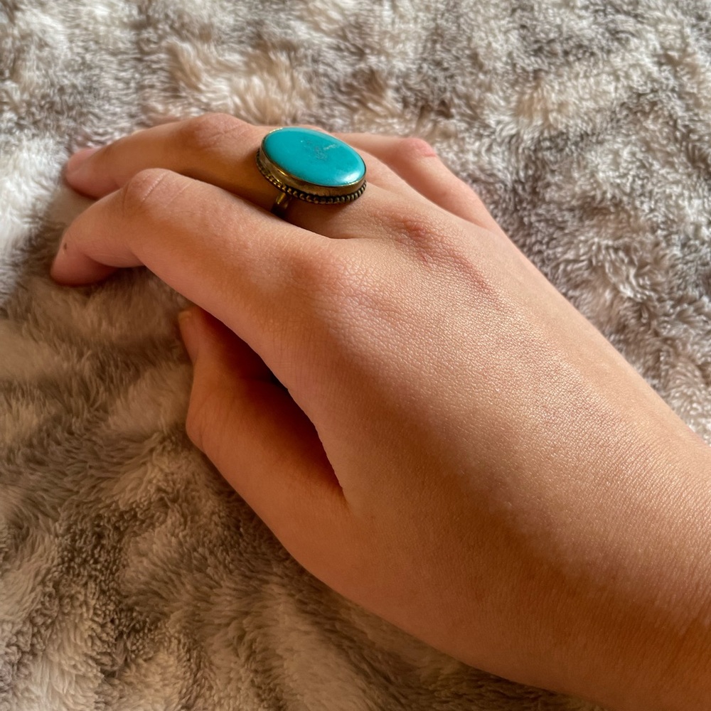 Oval Turquoise & Gold Ring 📣 - Picture 2 of 3